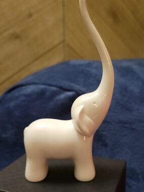 Matte White Porcelain Elephant Figure Ring Holder
